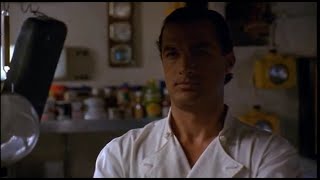 Piège en Haute Mer  Scène en Cuisine  Steven Seagal 1992 [upl. by Aralc]