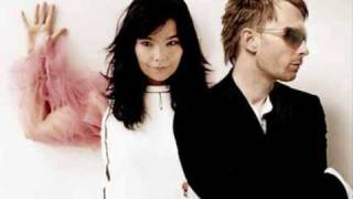 Thom Yorke With Bjork  Ive Seen It All [upl. by Arytahs284]