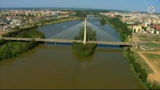 Badajoz la ciudad estratégica  Extremadura desde el aire [upl. by Elleb]