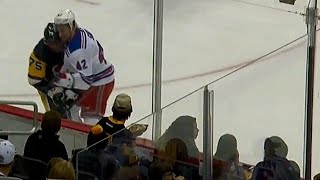 Gotta See It Reaves lays out Staal only to get hit hard by Smith [upl. by Ansell]