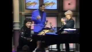 Little Richard amp Lloyd Price  Lawdy Miss Clawdy Live 1994 [upl. by Aruam]