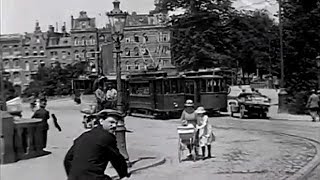 1920 Het verkeer in Amsterdam een verkeersfilm van de ANWB  oude filmbeelden [upl. by Irok]